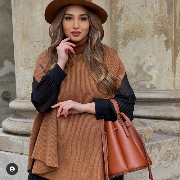 Zara knit turtleneck cape - Picture 2 of 16